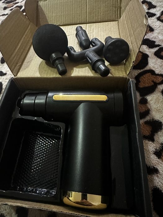 Продам масажер новий