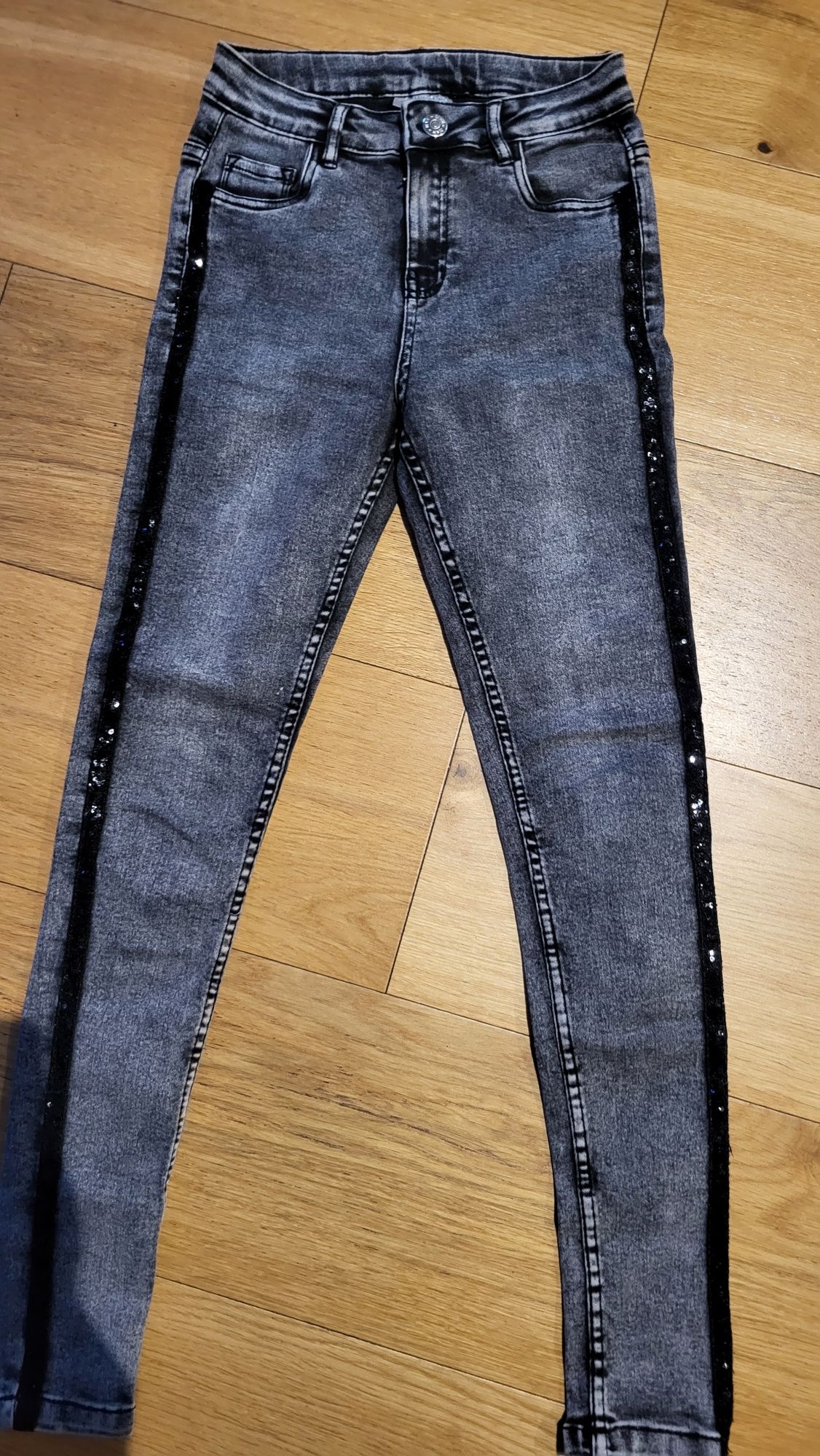 Spodnie jeans 158cm