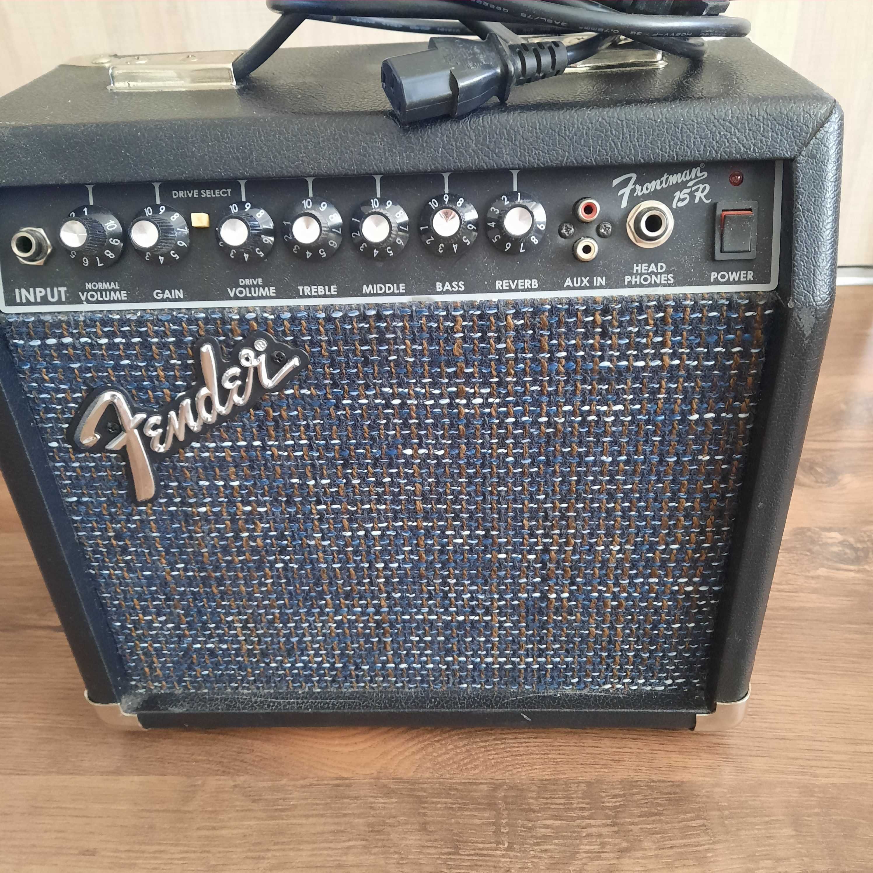 Wzmacniacz Box Fender 15
