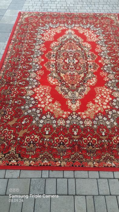 Килим  шерстяний