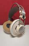 AKG K701 мониторы открытого типа, проводные наушники.