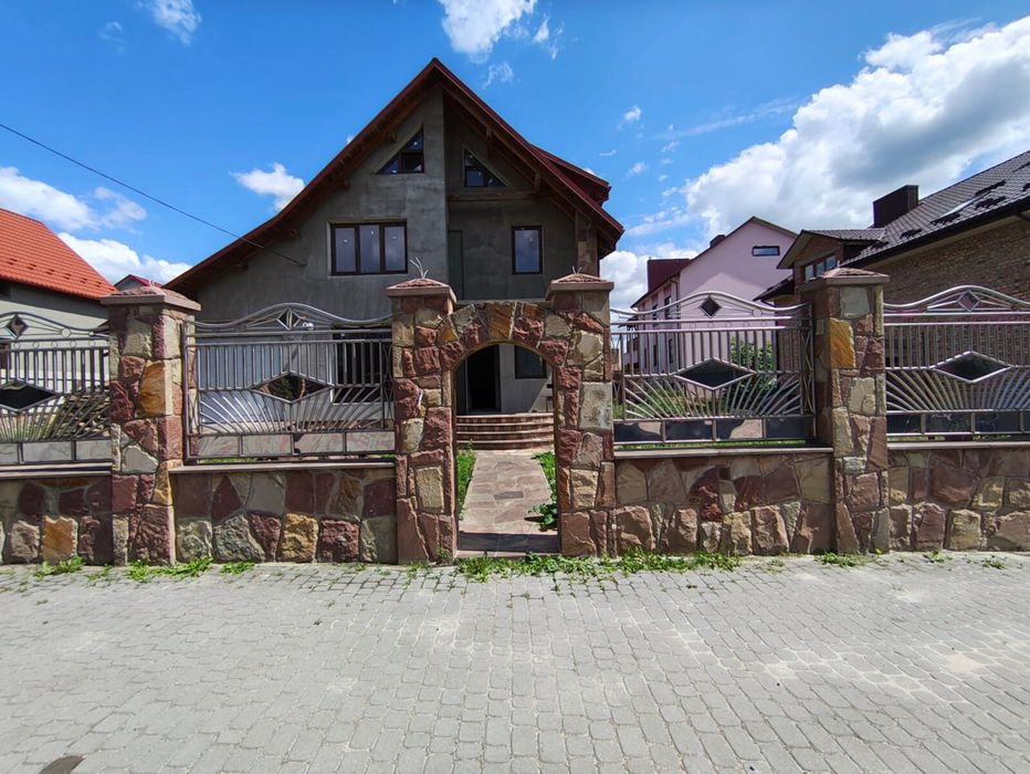 Продаж Чудового будинку по вул. Микулинецькій