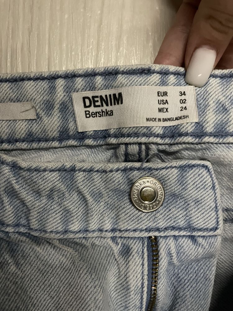 Джинси bershka