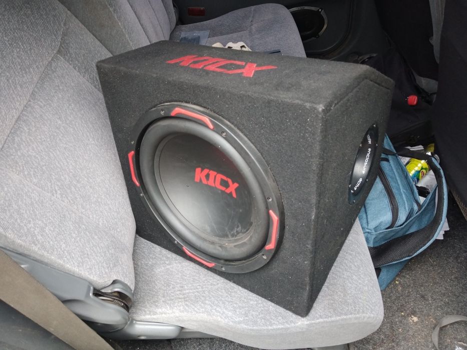 Сабвуфер Kicx в хорошем состоянии