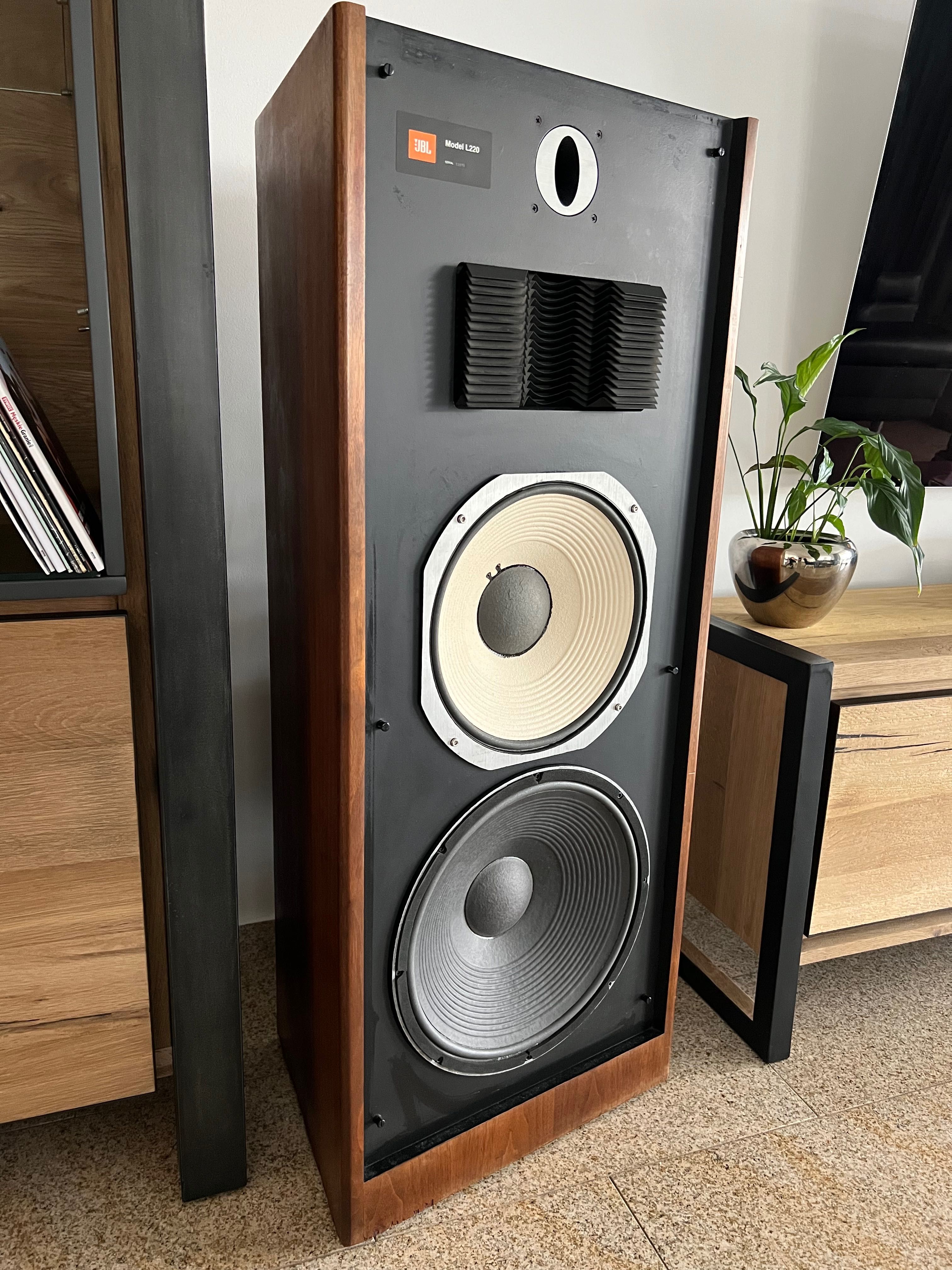 Kolumny JBL L220 , biały kruk z USA