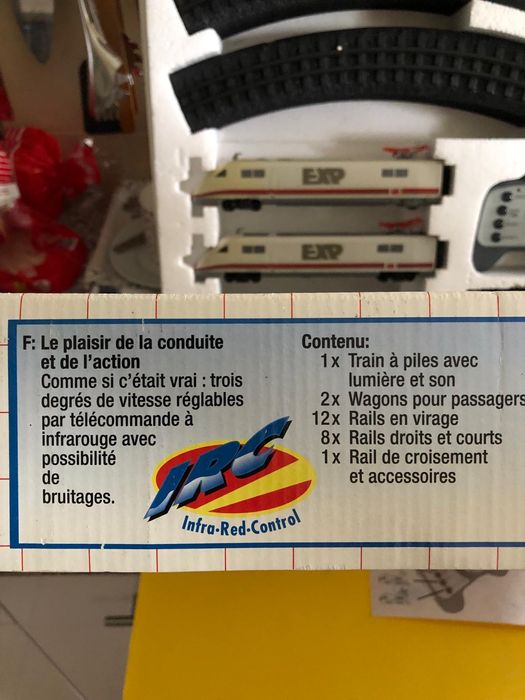 Comboio com controle remoto infra-vermelhos