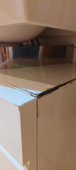 Meble łazienkowe białe komin + półka wisząca