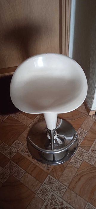 obrotowy STOŁEK BAROWY taboret regulowany hoker