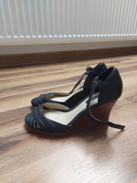 Buty na koturnie next 35,5