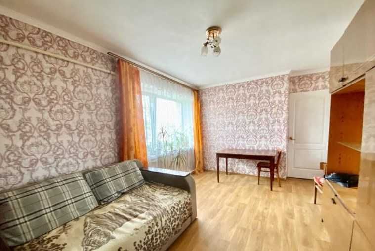 Продам 2 комнатную кв-ру с ремонтом и АГВ на Паустовского !