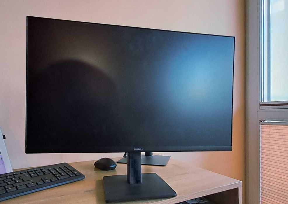 Monitor SAMSUNG LS24D300GAUXEN 24"
1920x1080px IPS 100Hz