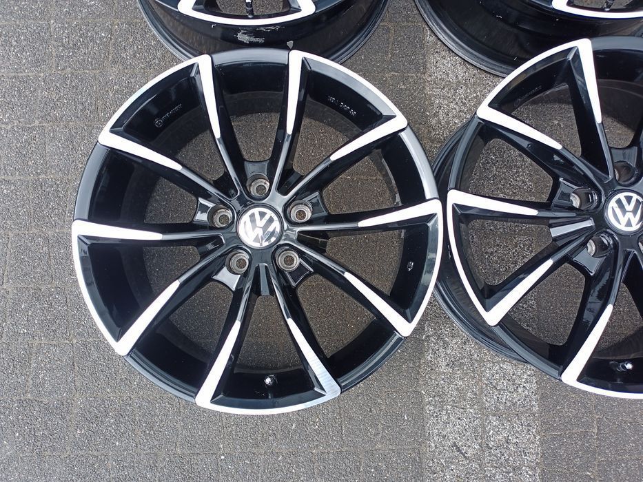 17" VW Golf VI VII Sharan Eos Caddy Touran Scirocco Passat Audi A3 A4