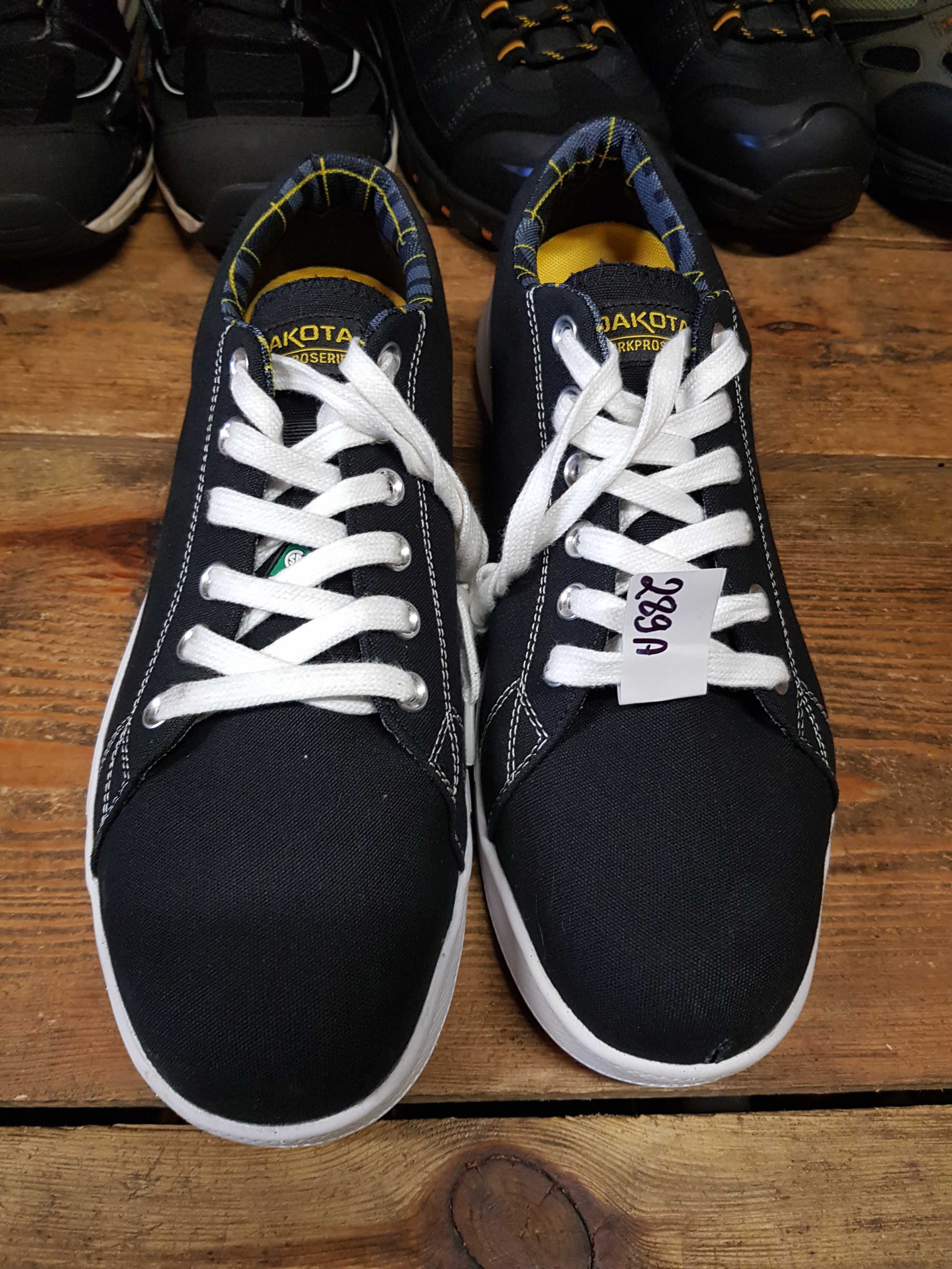 Buty robocze DAKOTA rozm 45 wkł 31 cm S3