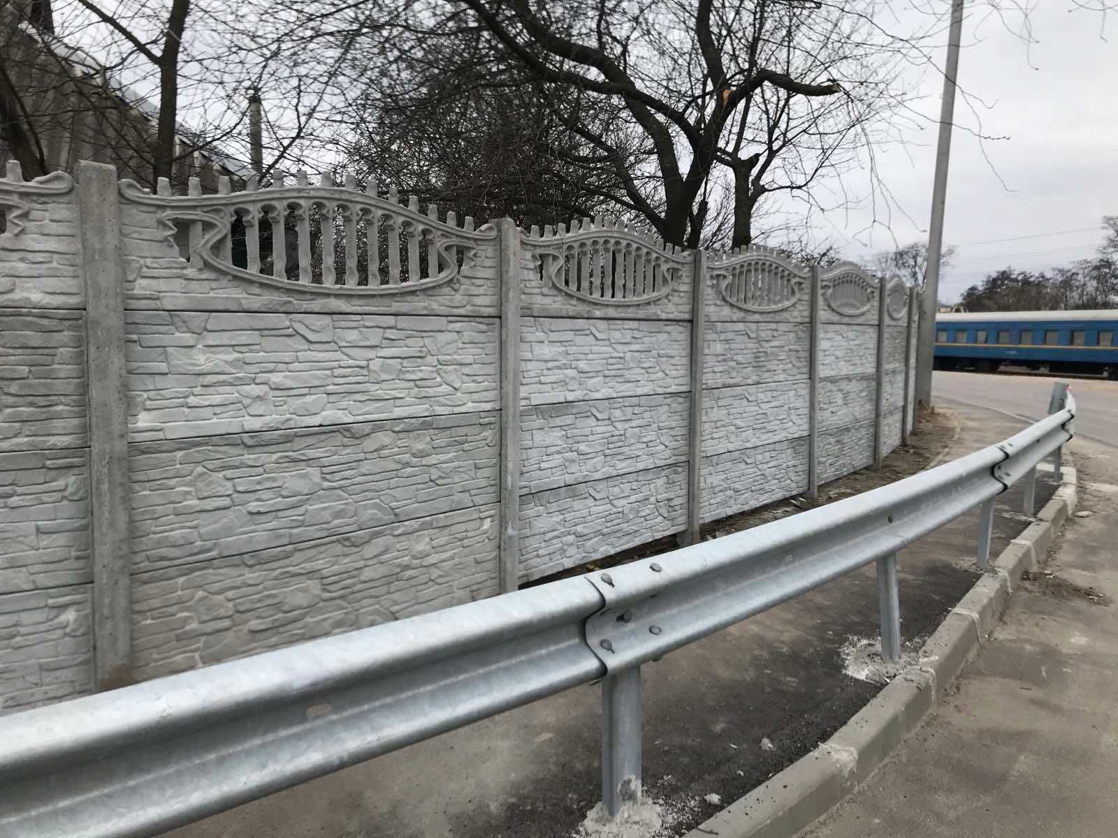 Еврозабор (бетонный забор) Киев и область. Бетонний паркан