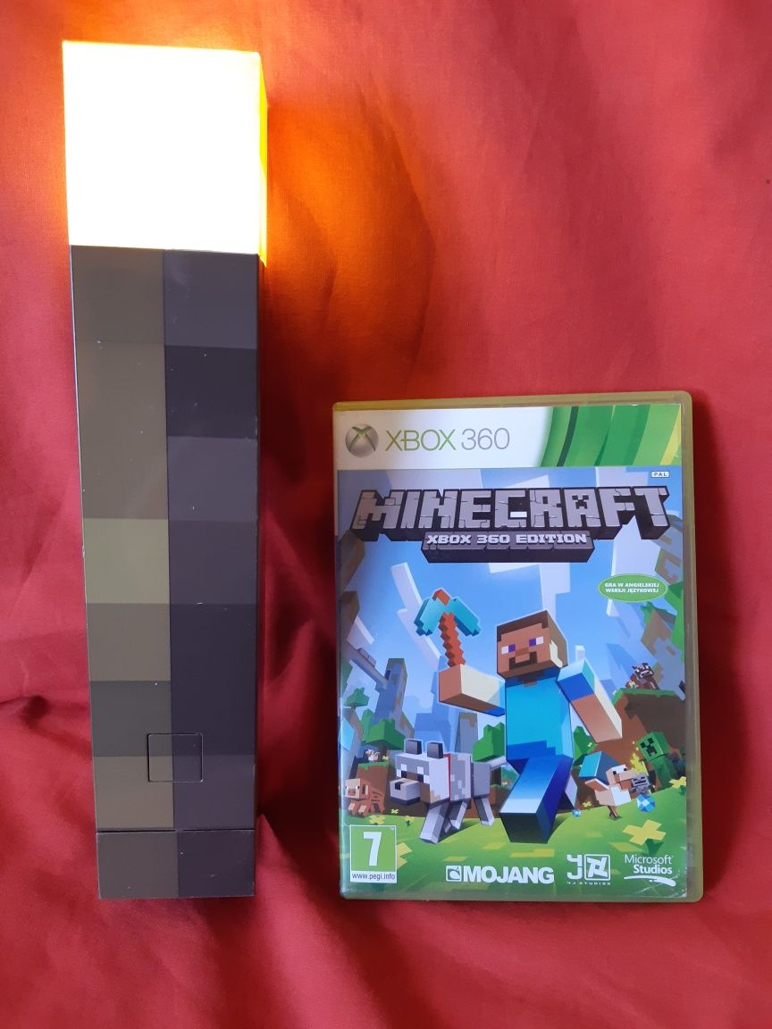 Gra Minecraft plus lampka na sciane