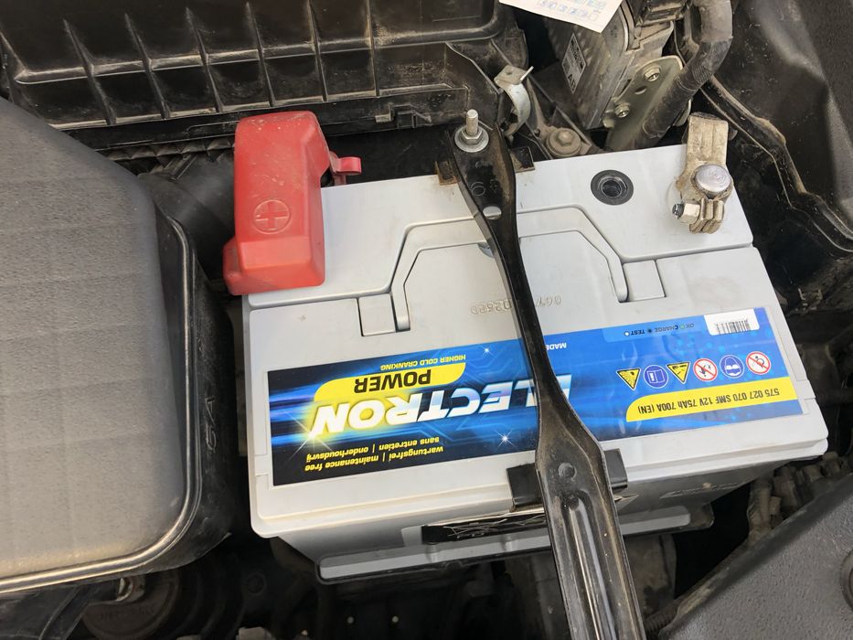 Тoyota Camry 55 ( ideal)