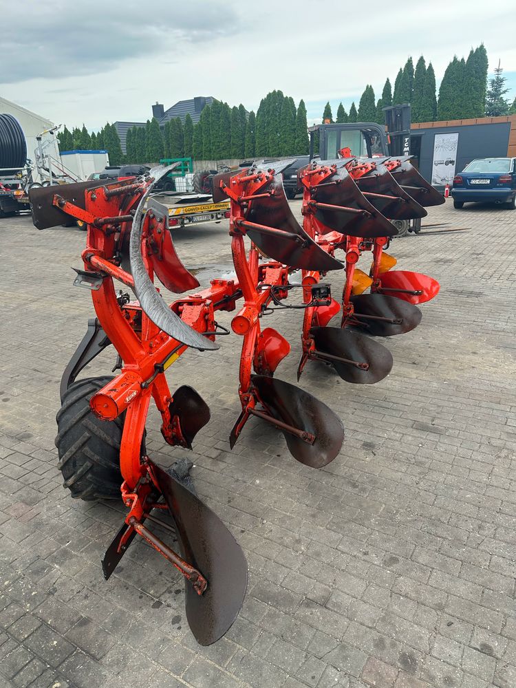 Pług obrotowy KUHN VARI MASTER 121 5 skibowy VARIO