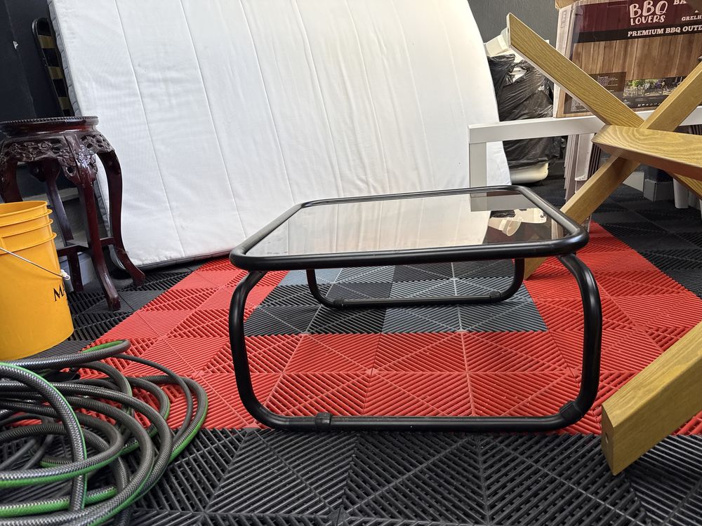 Mesa vintage ferro e vidro