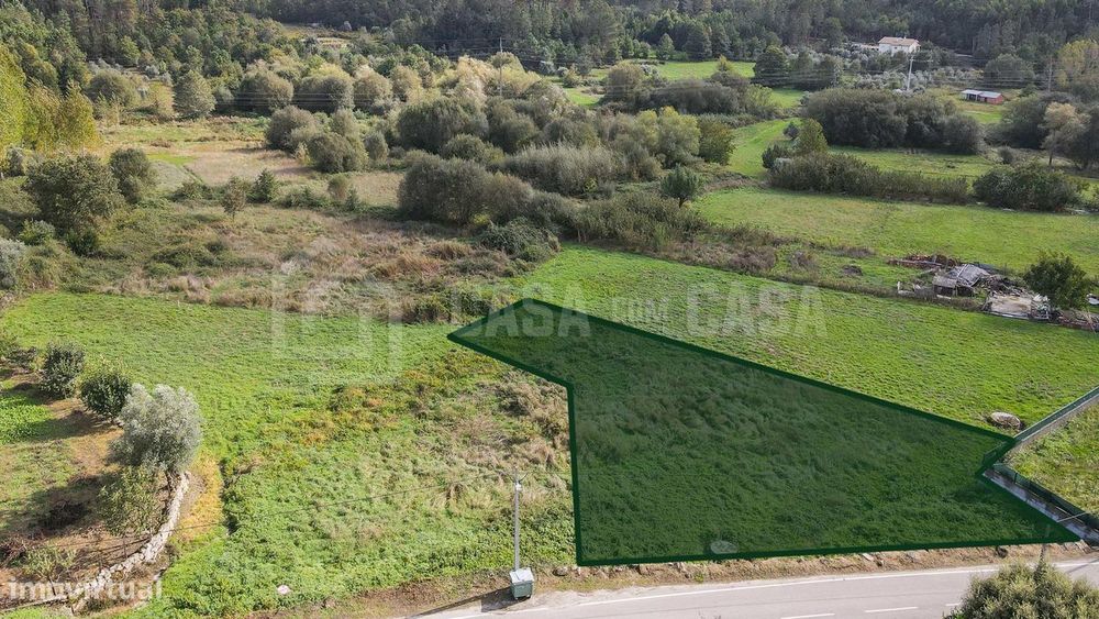Terreno p/ construção em Cavernães