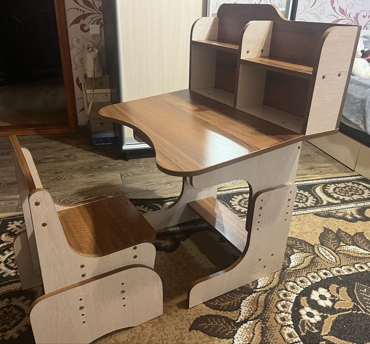 Продам комплектом: столик та стілець