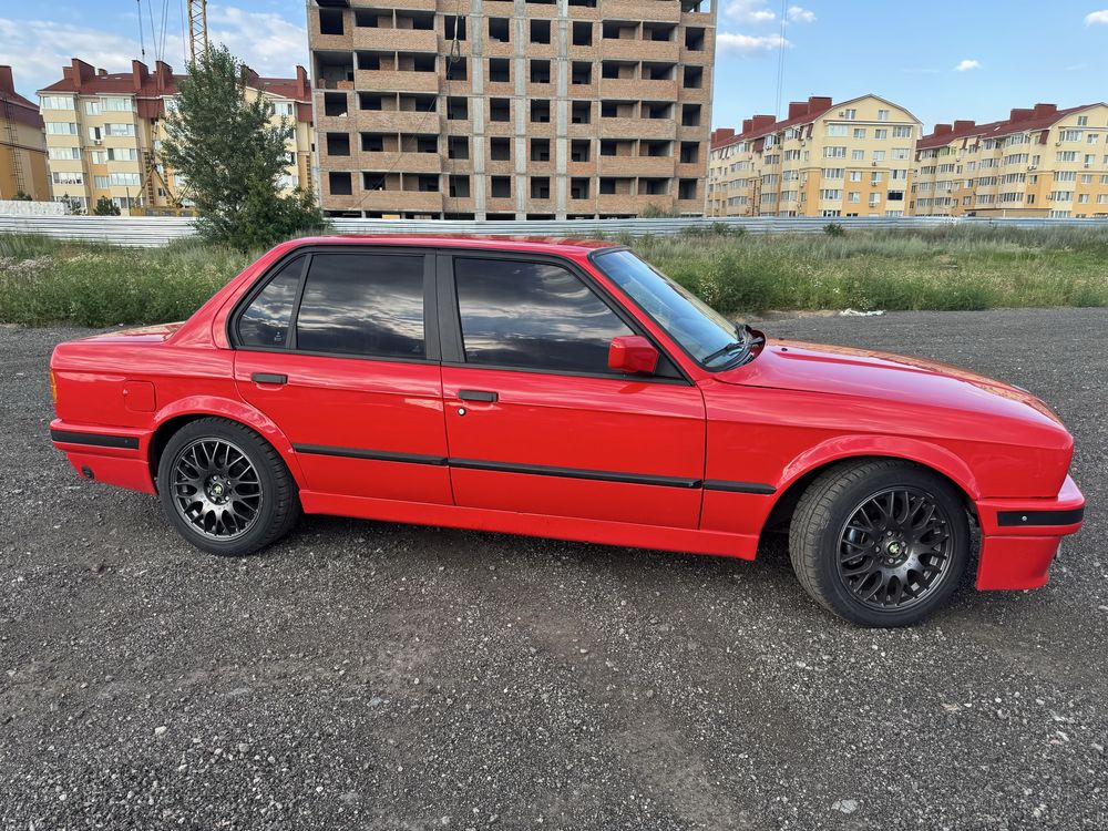 Bmw e30 1986 ракета