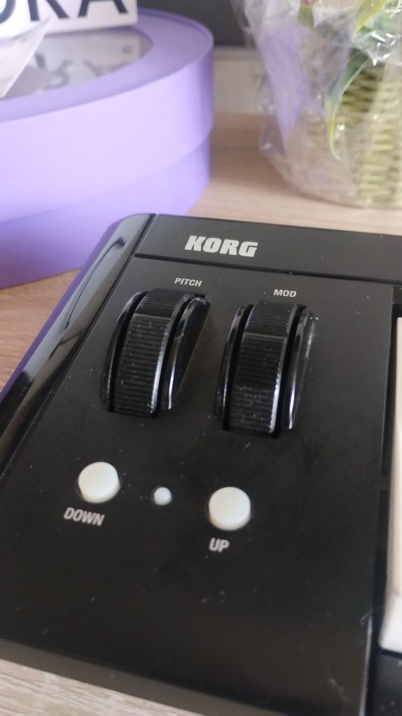 Миди клавиатура Korg 37