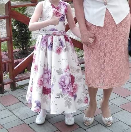 Атласне плаття для дівчинки