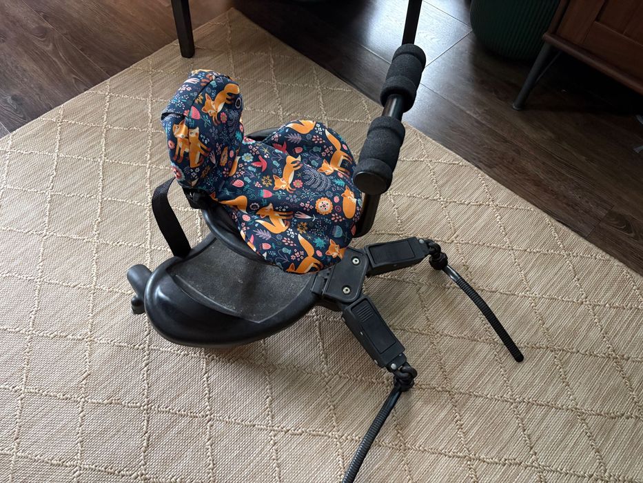 Dostawka do wózka dziecięcego