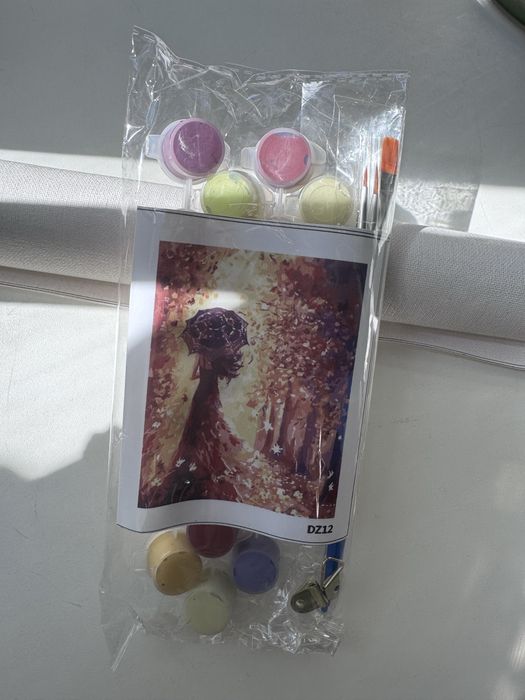 Картини по номерам з акриловими фарбами та пензлями