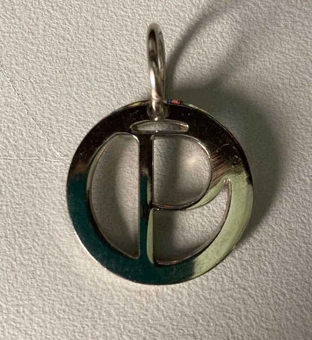 Pendente Letra P