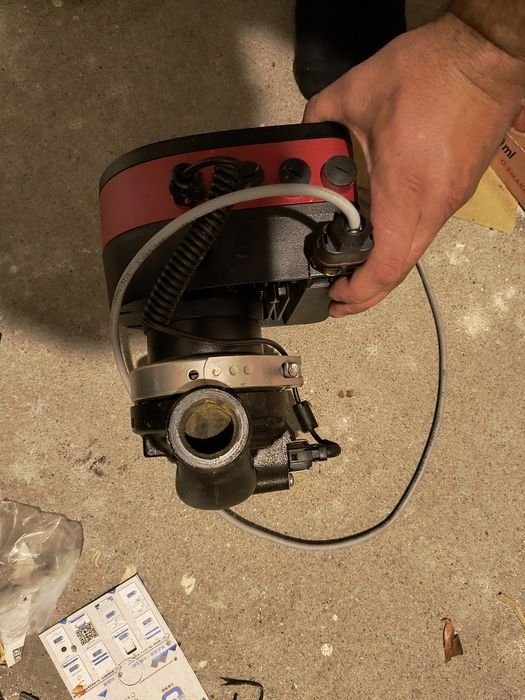 Grundfos magnat 3 25-100