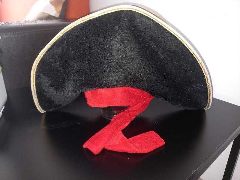 Треуголка пирата