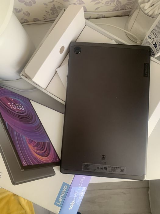 Планшет Lenovo M10 FHD Plus 4/128 4G LTE, 10,3 дюйма + чехол книжка