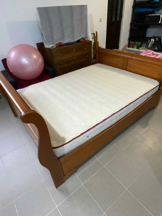 Conjunto de Quarto, Madeira de Cerejeira maciça. Ótimo estado