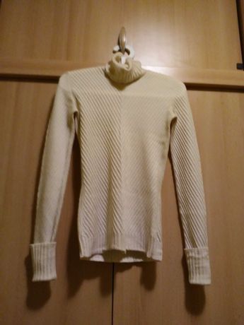 Sweter golf damski rozmiar S, wełniany. Dla pani z Ukrainy