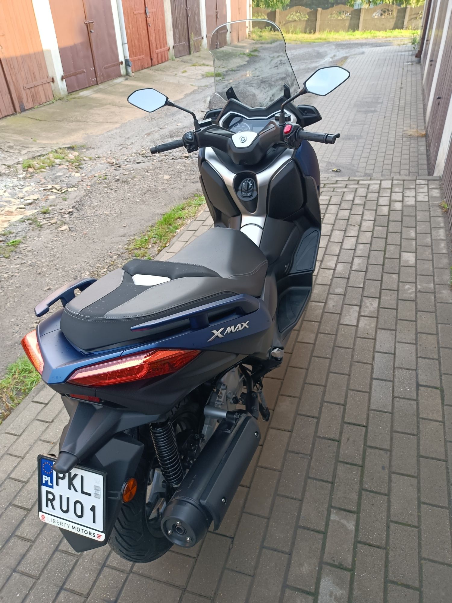 Yamaha X max 125  15KM