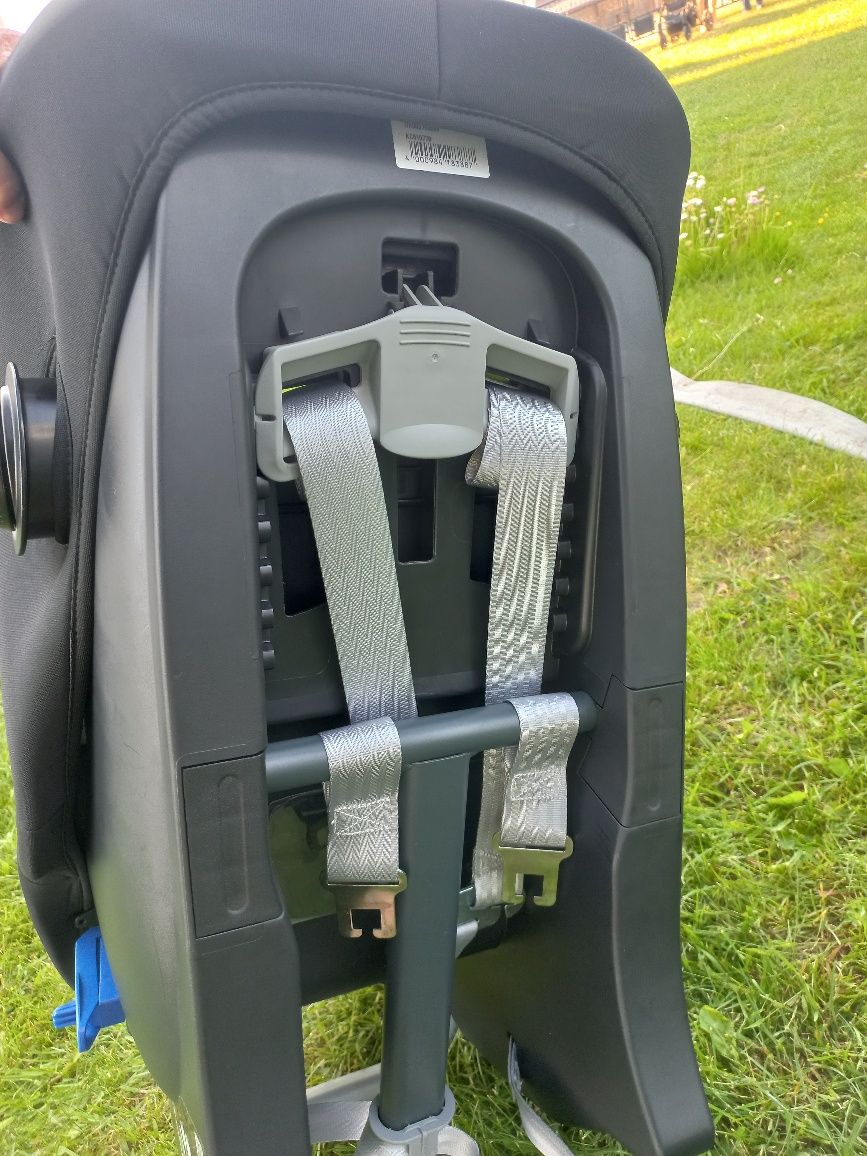 Bezwypadkowy britax Romer max way plus 9-25kg, bdb dokumenty