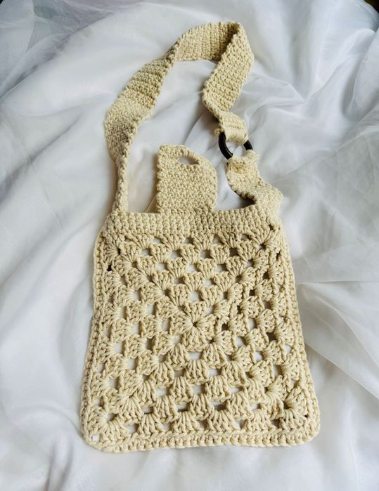 Ręcznie robiona torebka na szydełku — boho, bawełniana, unikatowa
