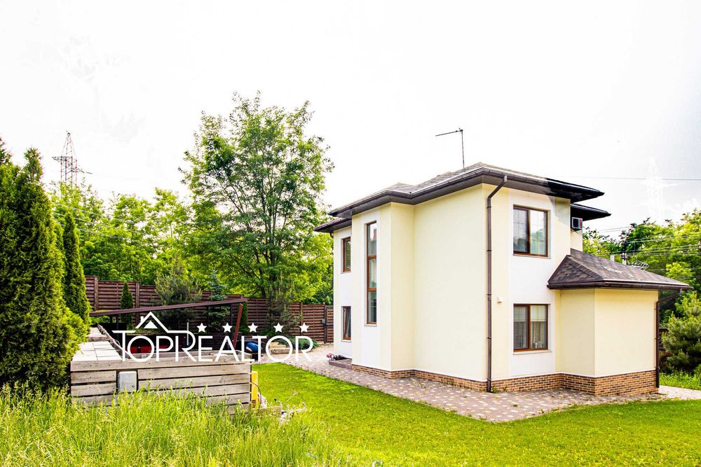 Продам 2-поверховий будинок з ремонтом Флорінка-2 (Флоринка)