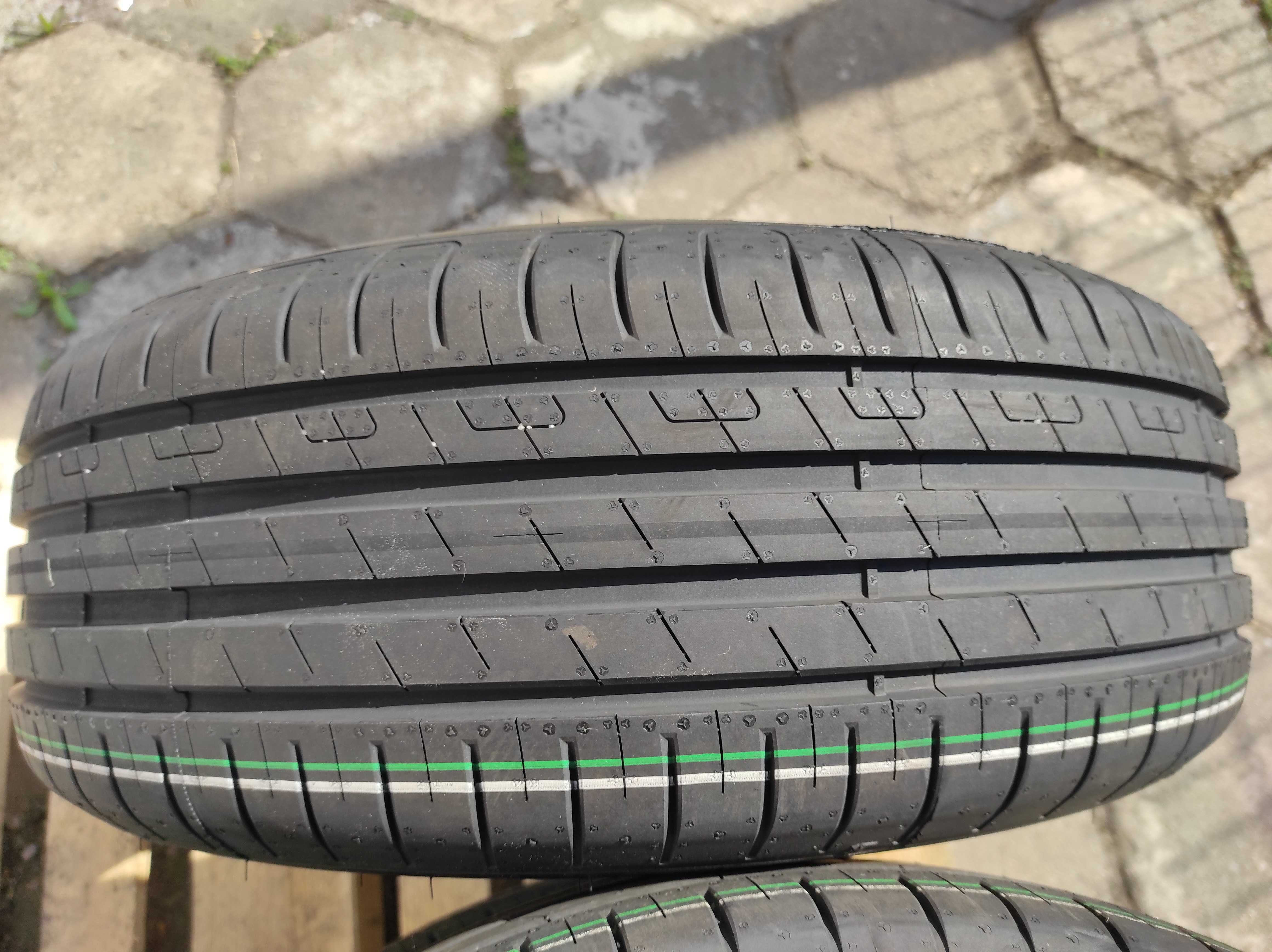 KOMPLET Opony letnie 195/60 R18 Goodyear Efficientgrip Performance