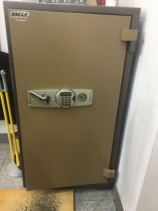 Сейф огнеупорный