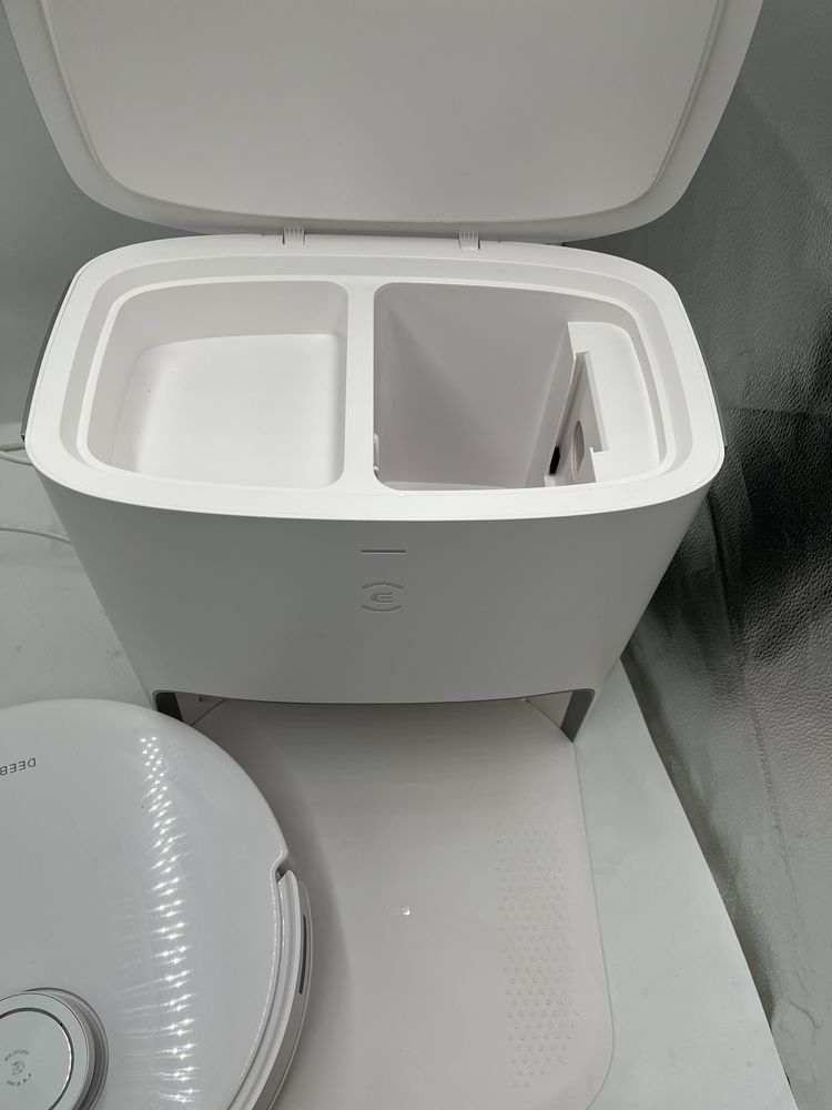Robot sprzatajacy Ecovacs Deebot T10+