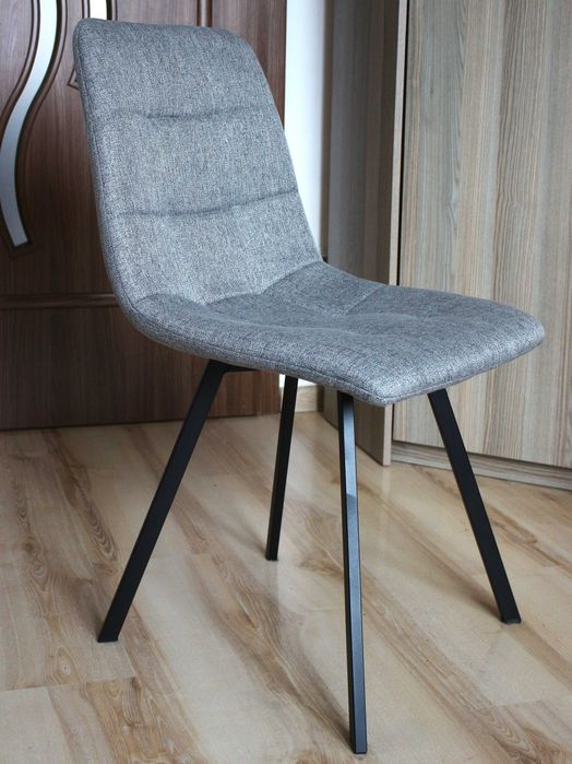 Sprzedam stołek i biurko