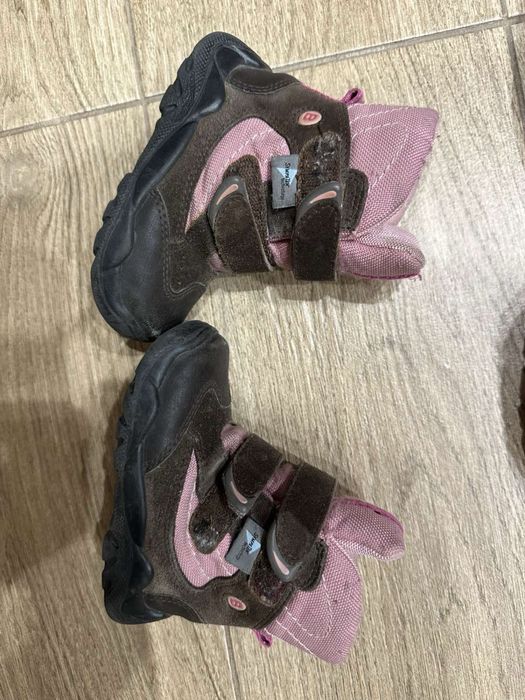 Зимовий комбінезон з чобітками