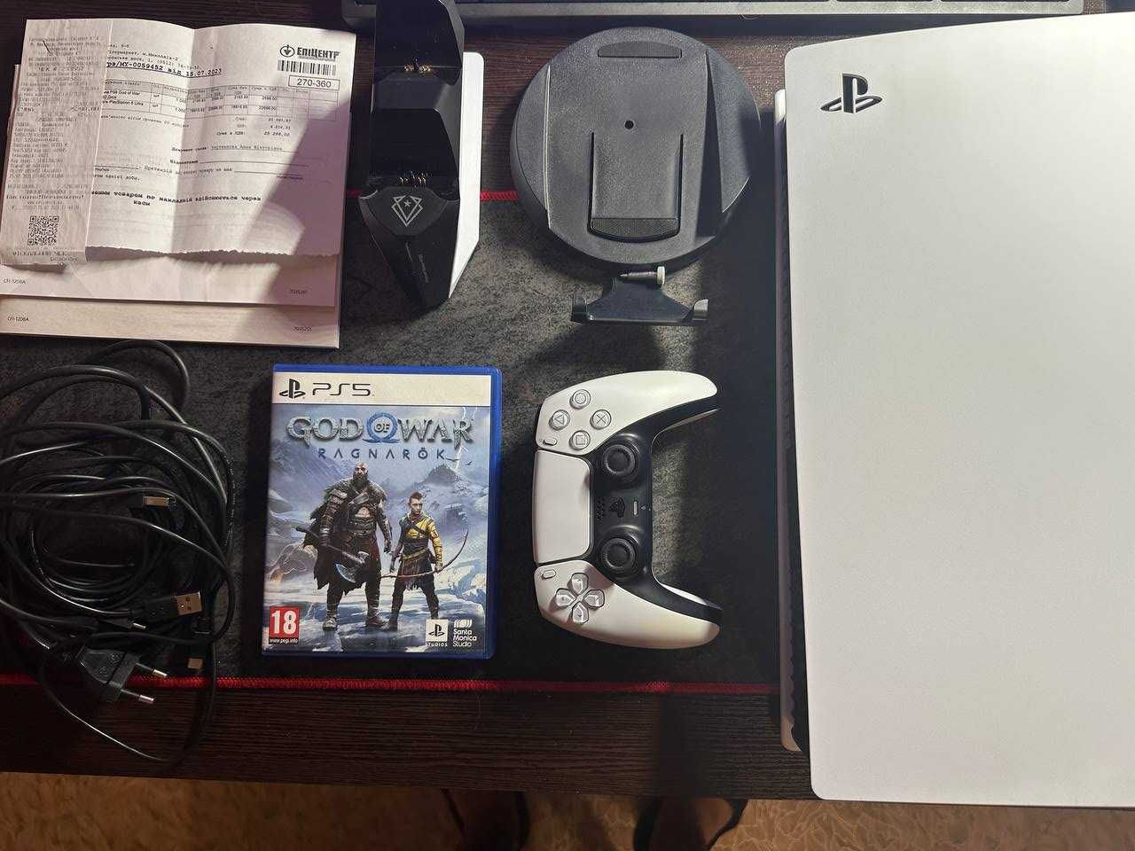 Продам PS5 - полный комплект, идеальное состояние!