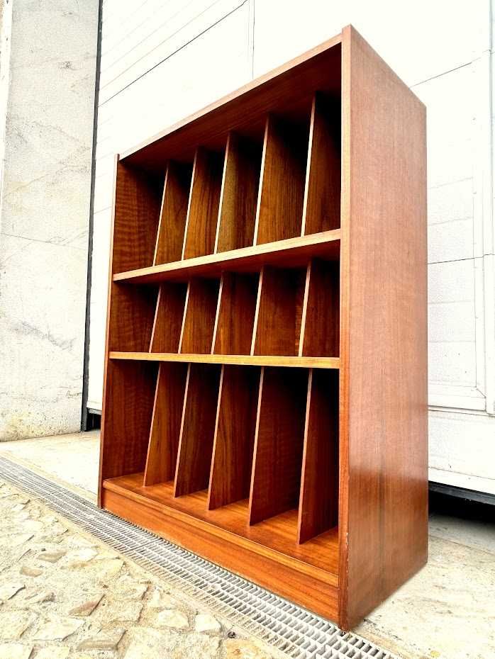 Biblioteca olaio vintage + 79comp x 34prof x 103,5alt.