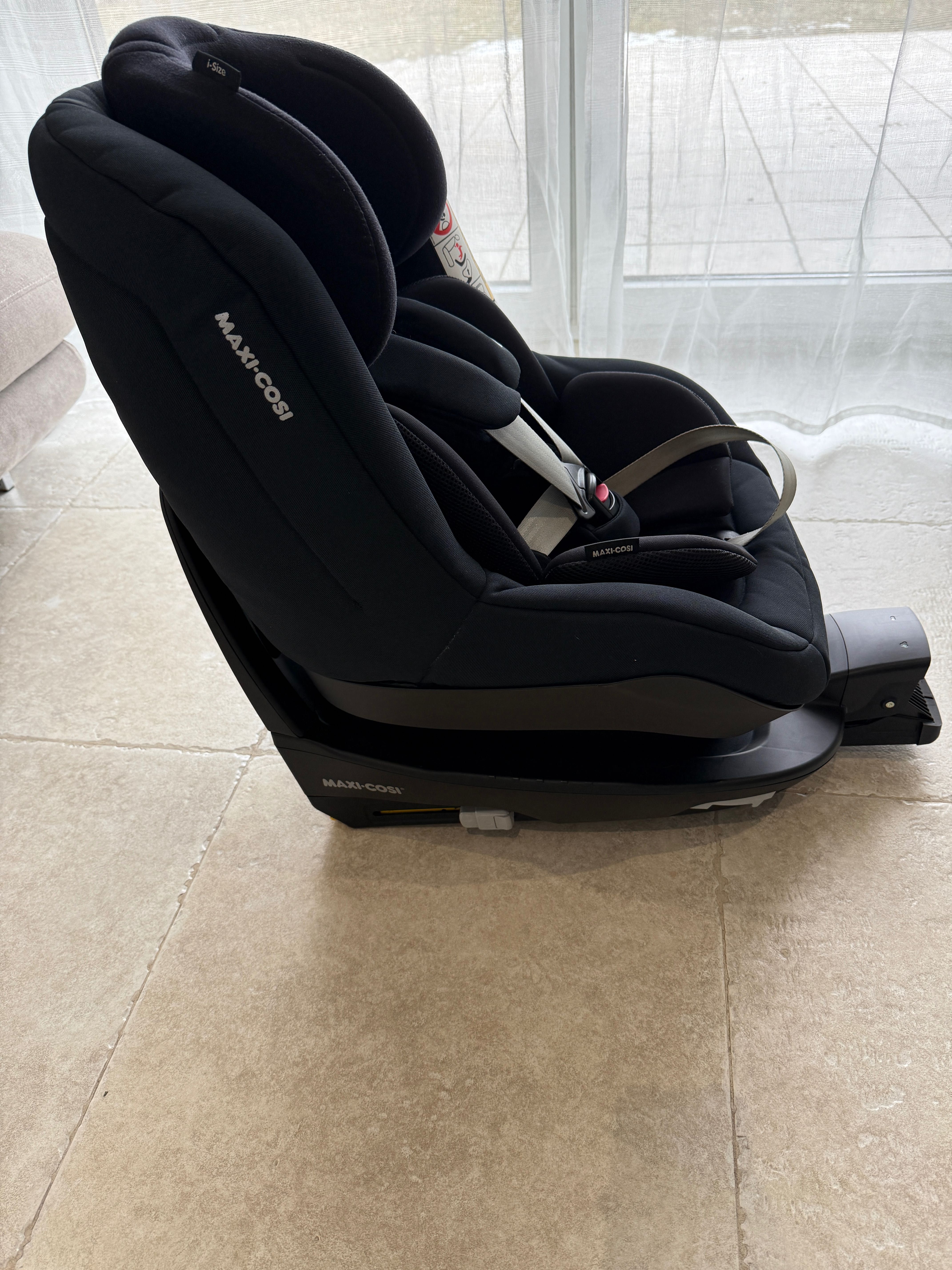 Fotelik samochodowy Maxi-Cosi Pearl Pro2 +baza Family Fix2 0-18kg