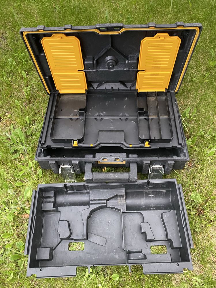 Ящик для инструмента Dewalt ToughSystem