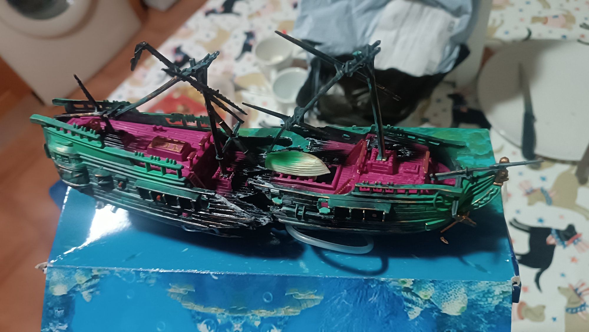 Barco decoração de aquário com ligação a filtro de ar