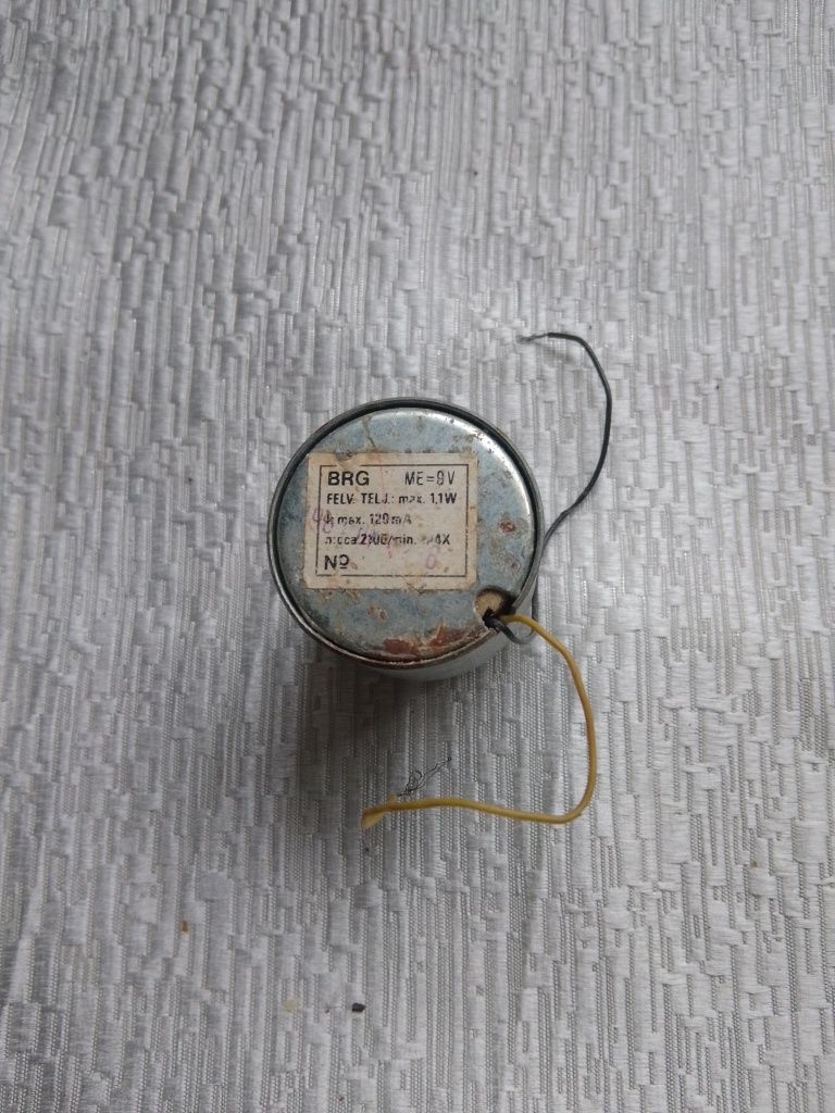 Продам эл двигатели